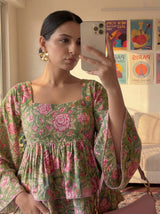 MOTHER-TO-BE