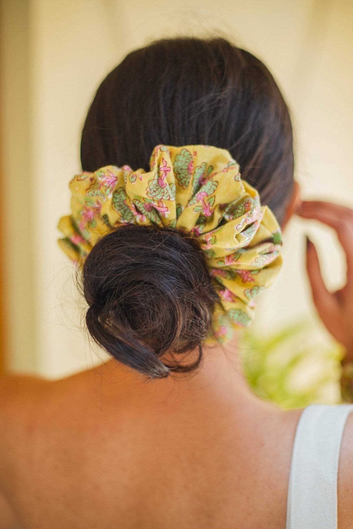 Green Butta Cotton Scrunchy - Odhanon