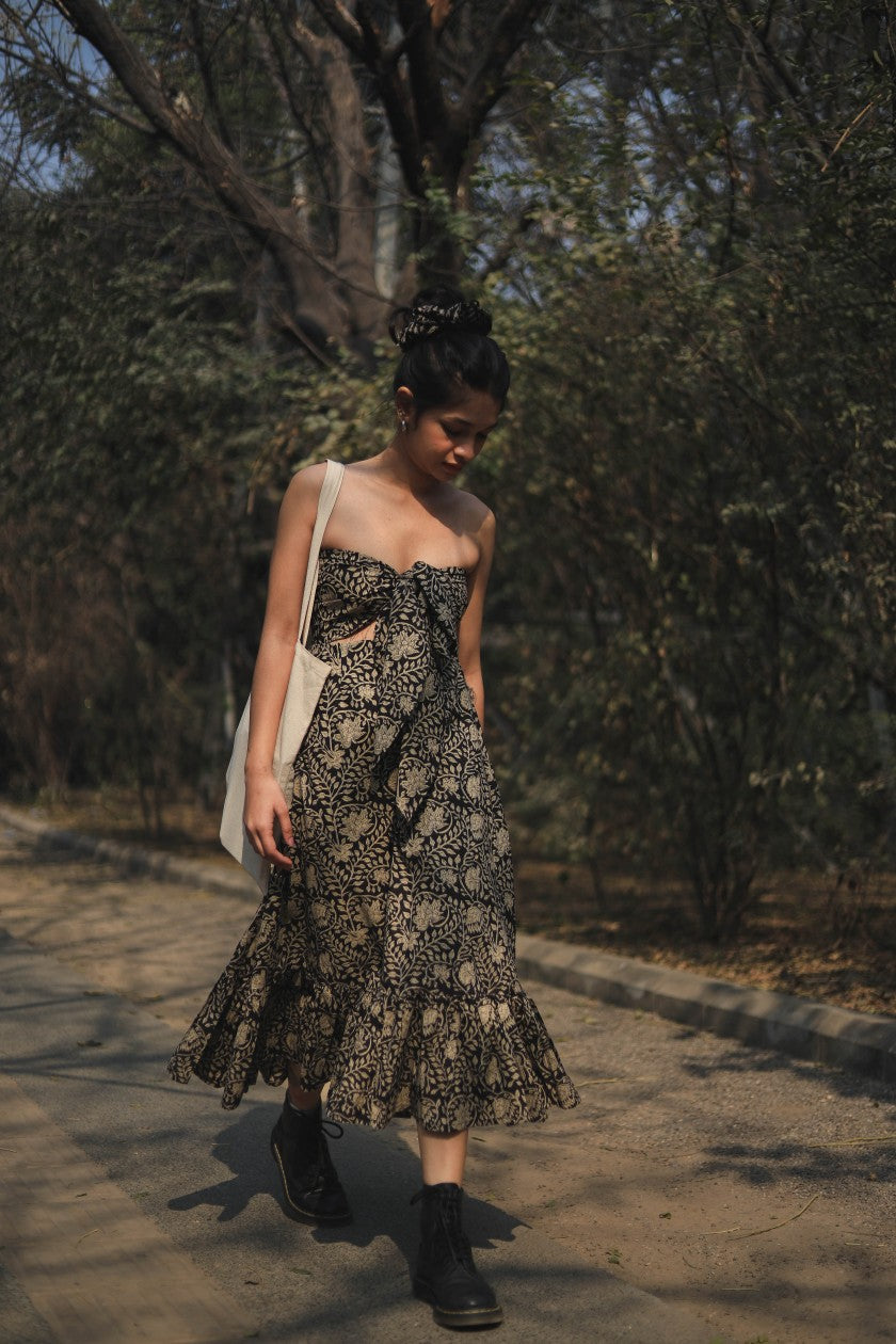 Cute Knotted Summer Dress - Odhanon