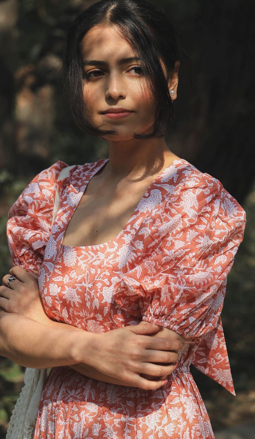 Fit and Flare Maxi Dress - Odhanon